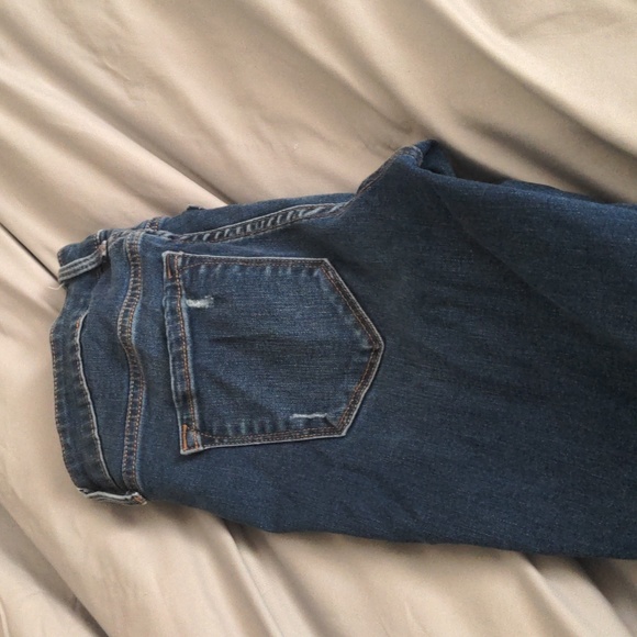 Old Navy. Comfy stretchy jeans size 2 - Picture 3 of 7